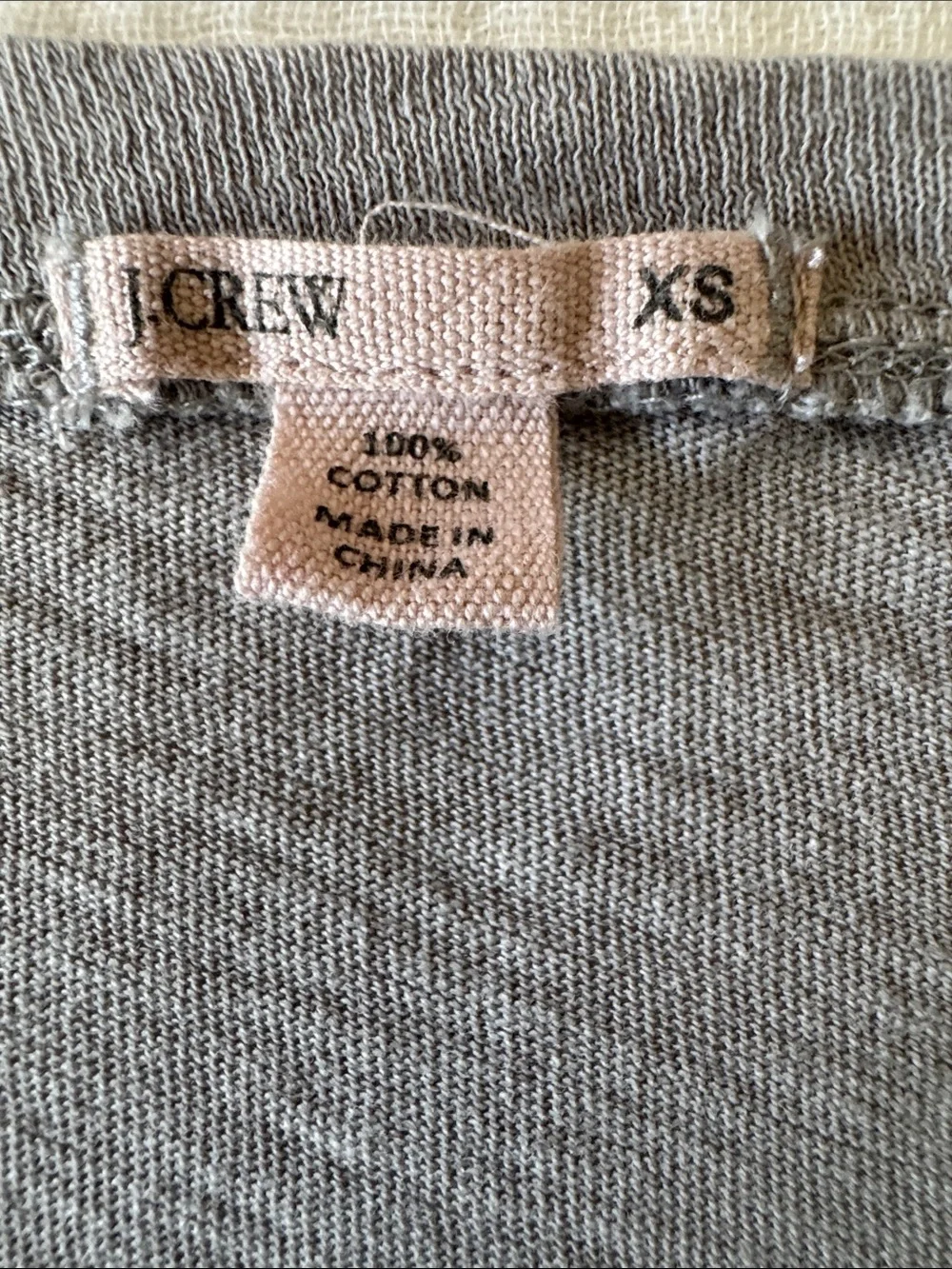 J. Crew Women’s Gray Scoop Neck Sequin Accent Tee. Size XS
